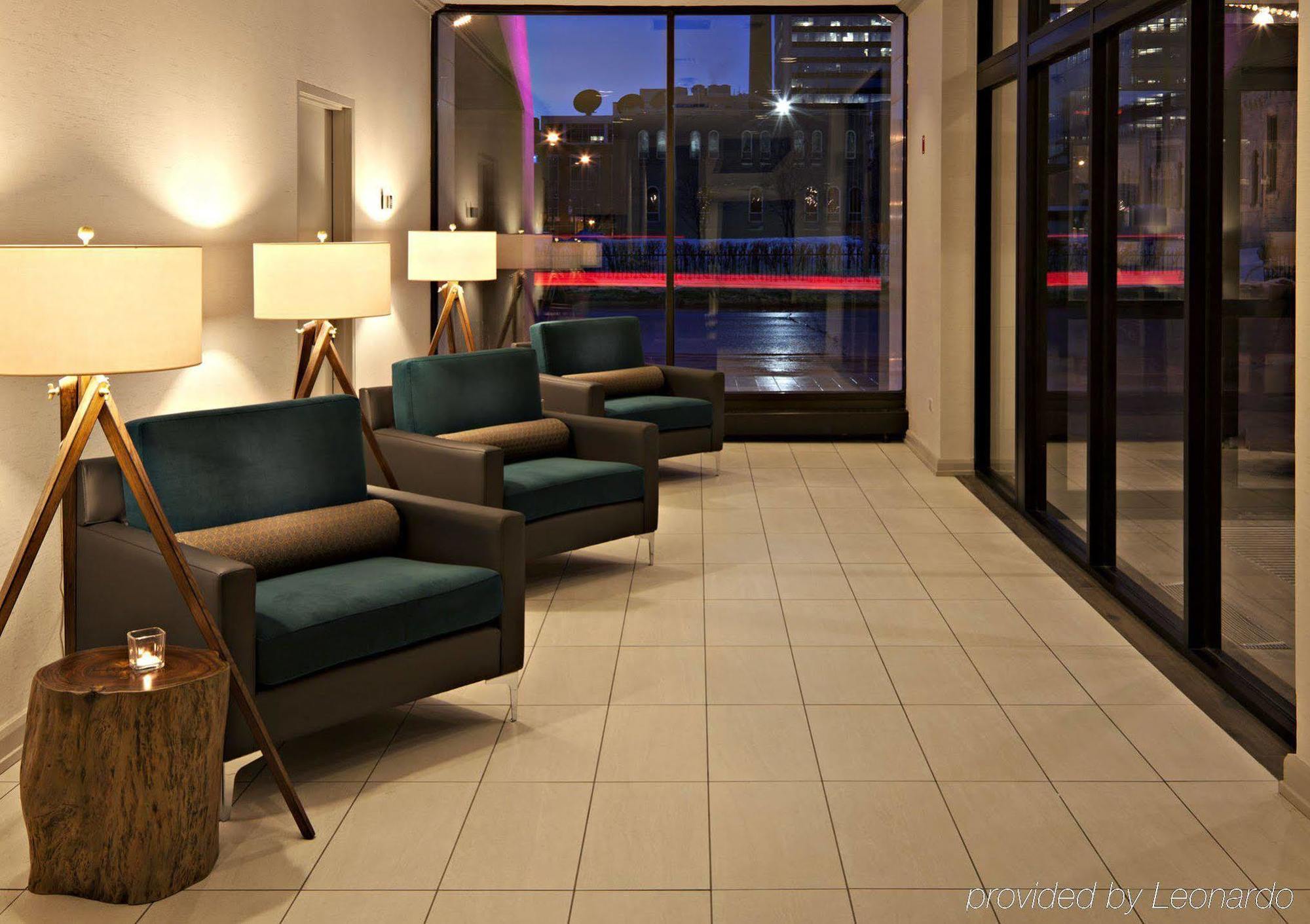 Delta Hotels By Marriott Winnipeg Exterior photo